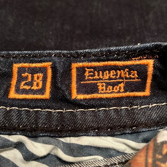 Rock Revival low rise boots cut jeans. - Picture 4 of 4